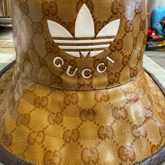 Gucci x Adidas Bucket Hat Brown - Picture 1 of 5